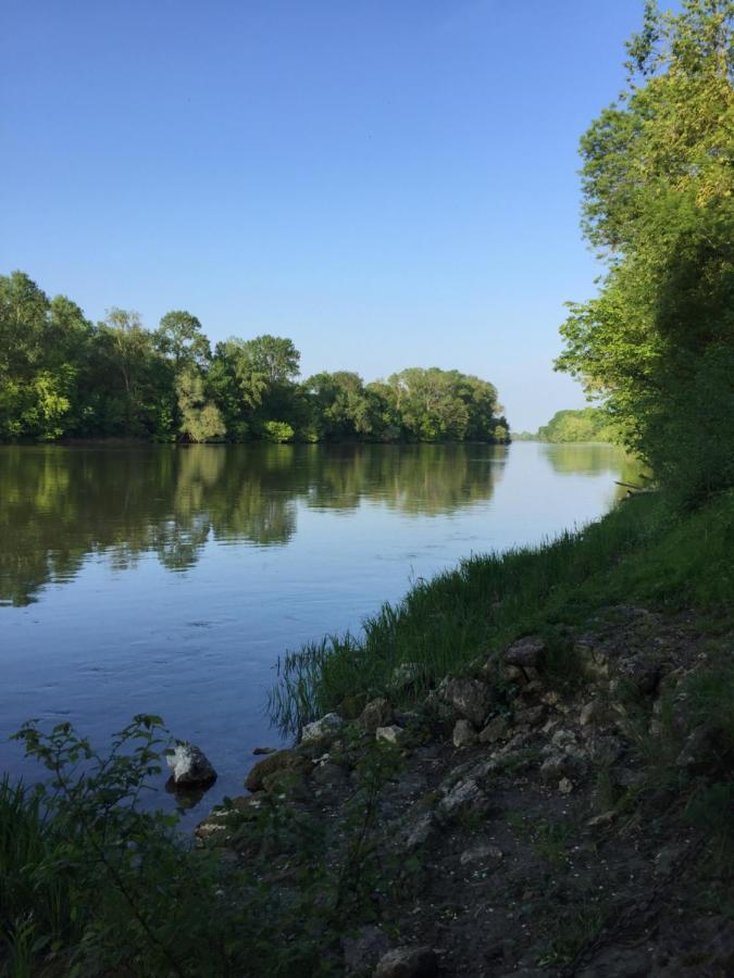 Gite De La Cale De La Clauderie Rigny-Ussé Exteriér fotografie